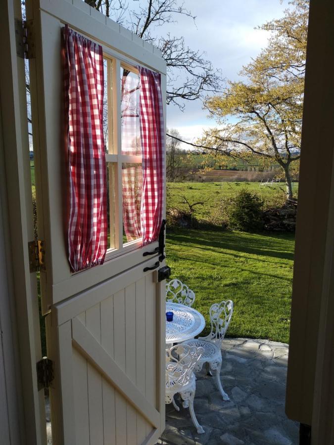 The English Shepherds Hut @ Les Aulnaies Echauffour Exteriör bild
